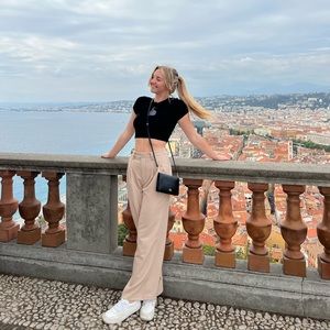 Meet your Posher, Katie